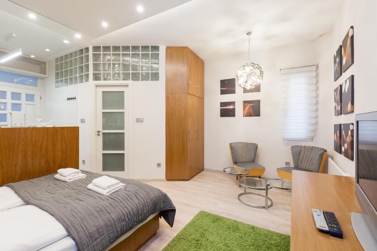 Retro Budapest Dream Suite Near The Danube Екстериор снимка