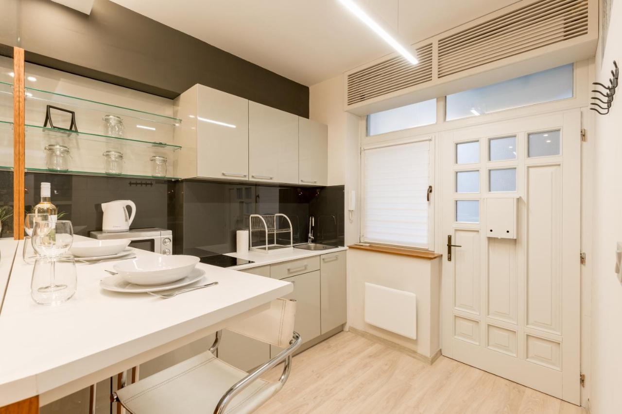 Retro Budapest Dream Suite Near The Danube Екстериор снимка